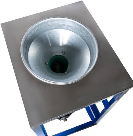 Masina tocat carne nr.32 cu motor electric 2200w cu palnie si masuta Metal